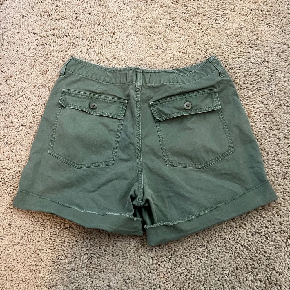 Madewell Green Cargo Shorts Relaxed Fit - Picture 3 of 4